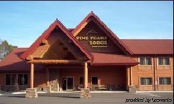 Pine Peaks Lodge And Suites Cross Lake Luaran gambar